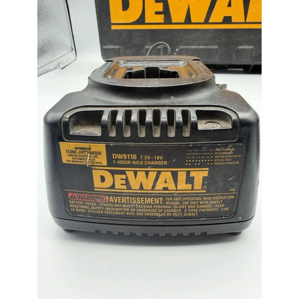 DeWalt 7.2V DW920 Cordless Adjust Angle Screwdriver W/ Battery Charger & Case